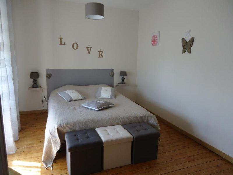 Chambres D'Hotes A Cuille Ngoại thất bức ảnh